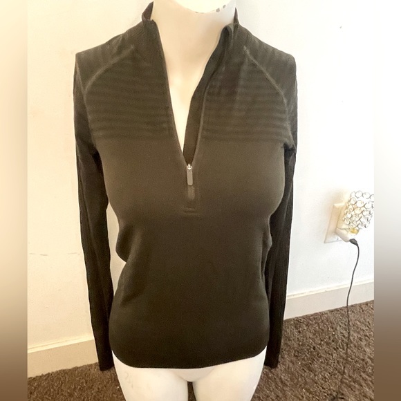 Lululemon half zip hunter green long sleeve size 4 - Picture 2 of 4